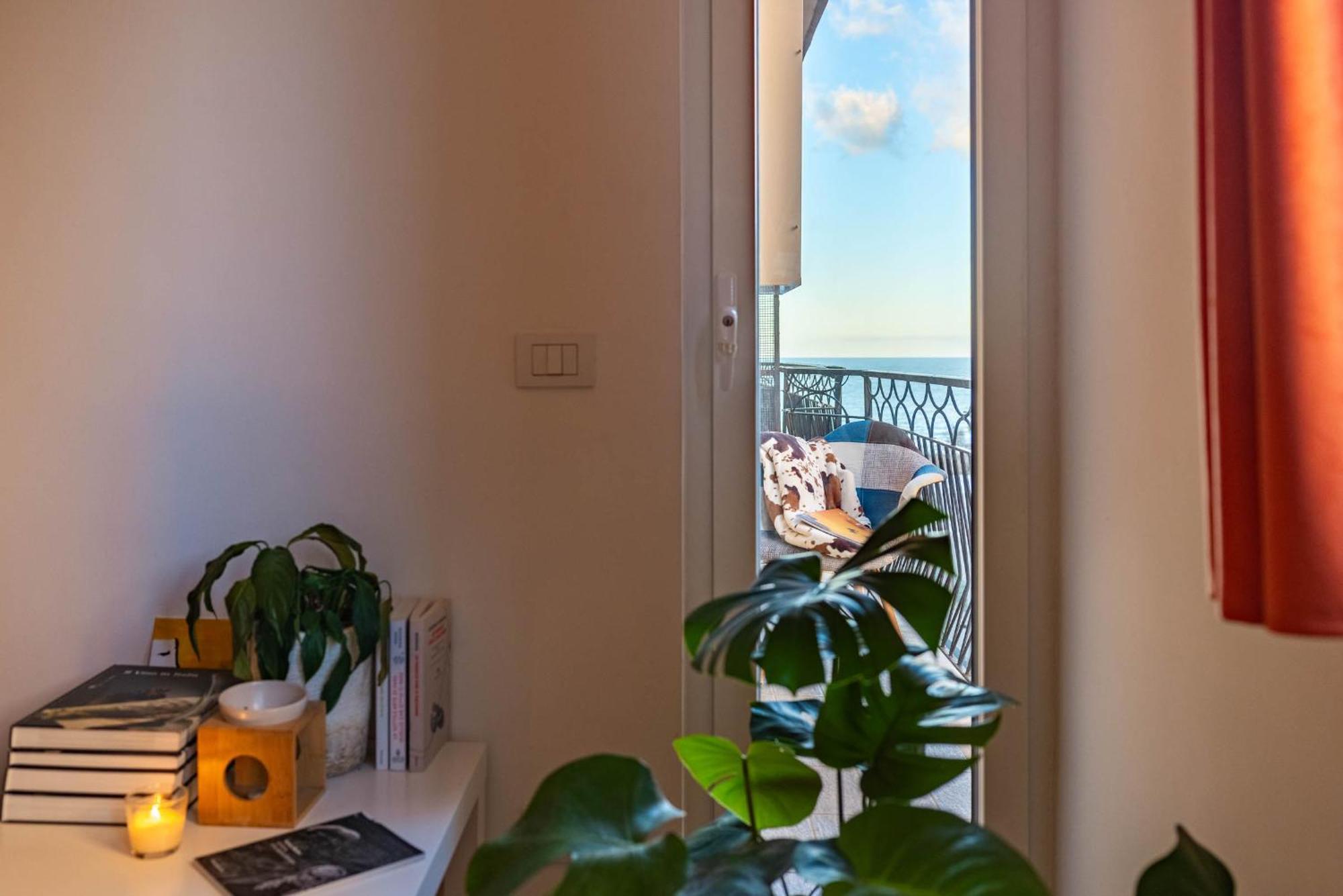 Casa Dei Visionari - Mare Apartment Bari Exterior foto